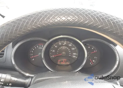 2011 Kia Sorento Lx z USA, uszkodzony, nr VIN 5XYKTCA15BG128370